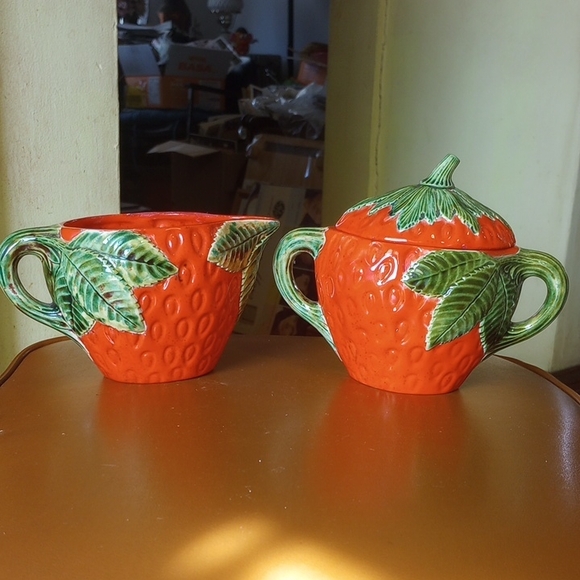 Other - Vintage Painted Ceramic Red & Green Strawberry Sugar Bowl & Creamer Set